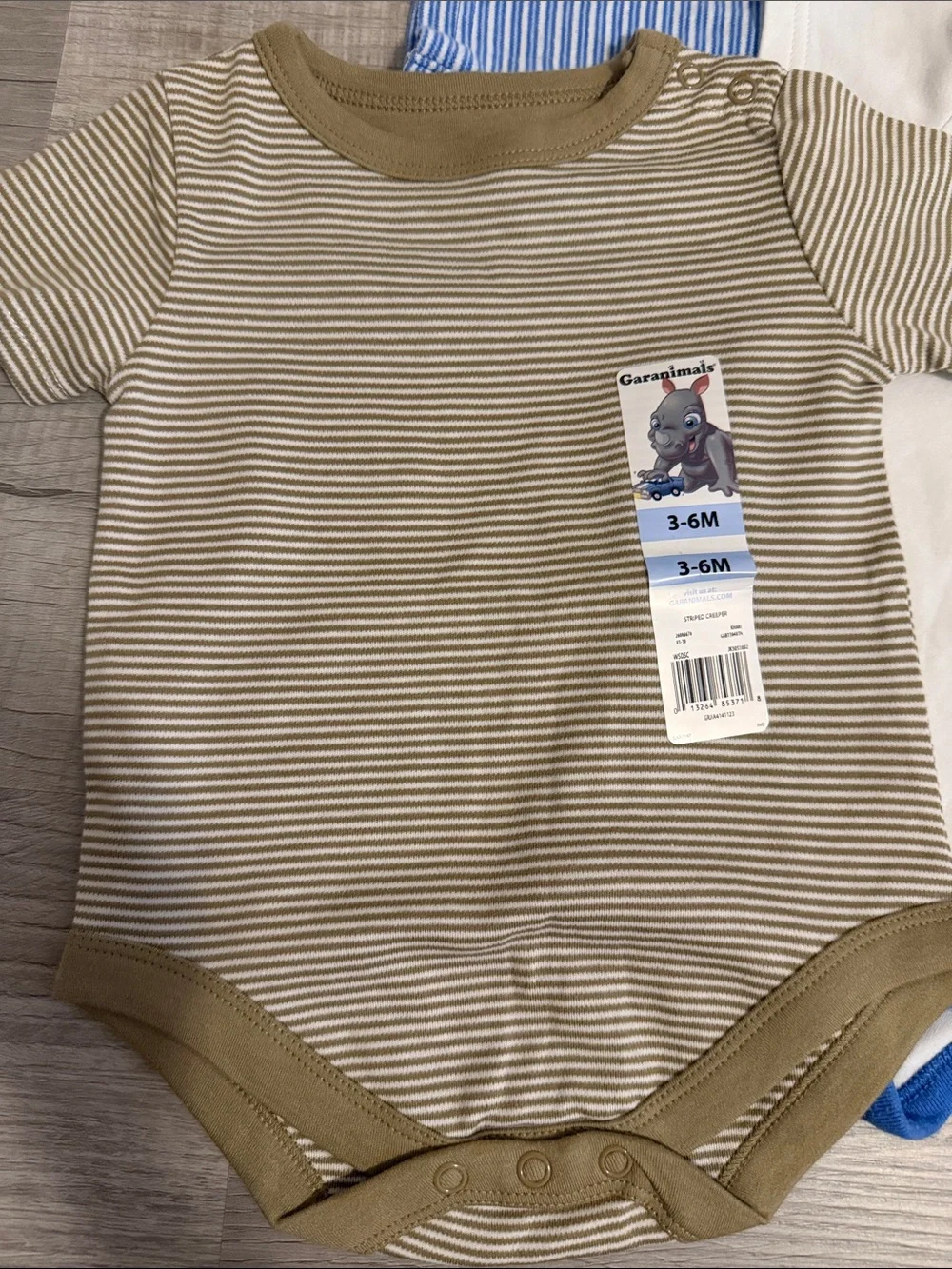 Onesies 4 pieces